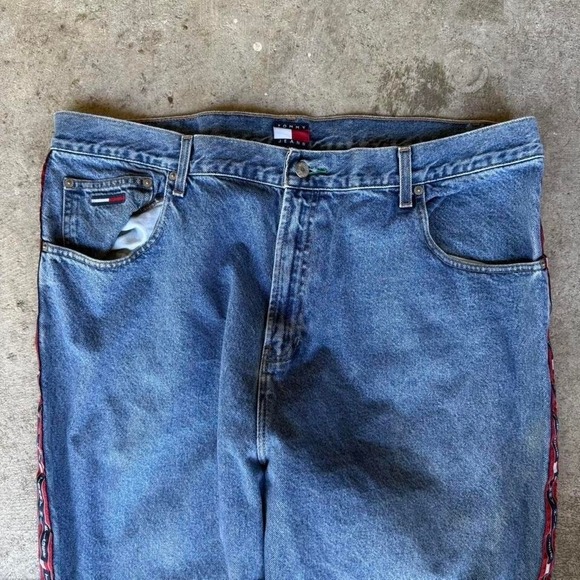 Vintage Tommy Hilfiger Blue Denim Jeans Baggy Skater Streetwear 42x30 - Picture 4 of 5